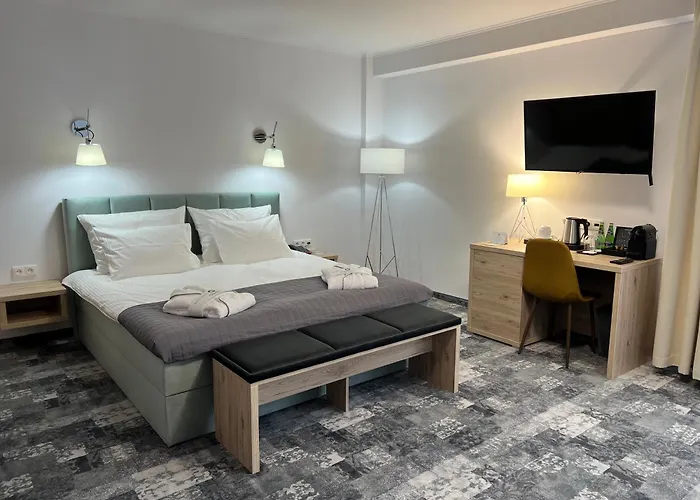 City Hotel